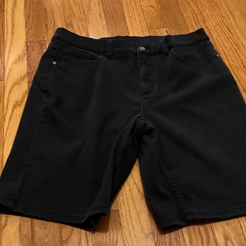 D&Co Black Denim Shorts~~🖤